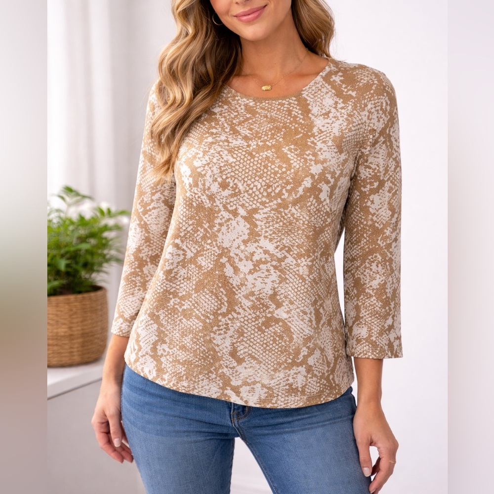 Ann Taylor snakeskin print 3/4 sleeve top Size Small NEW